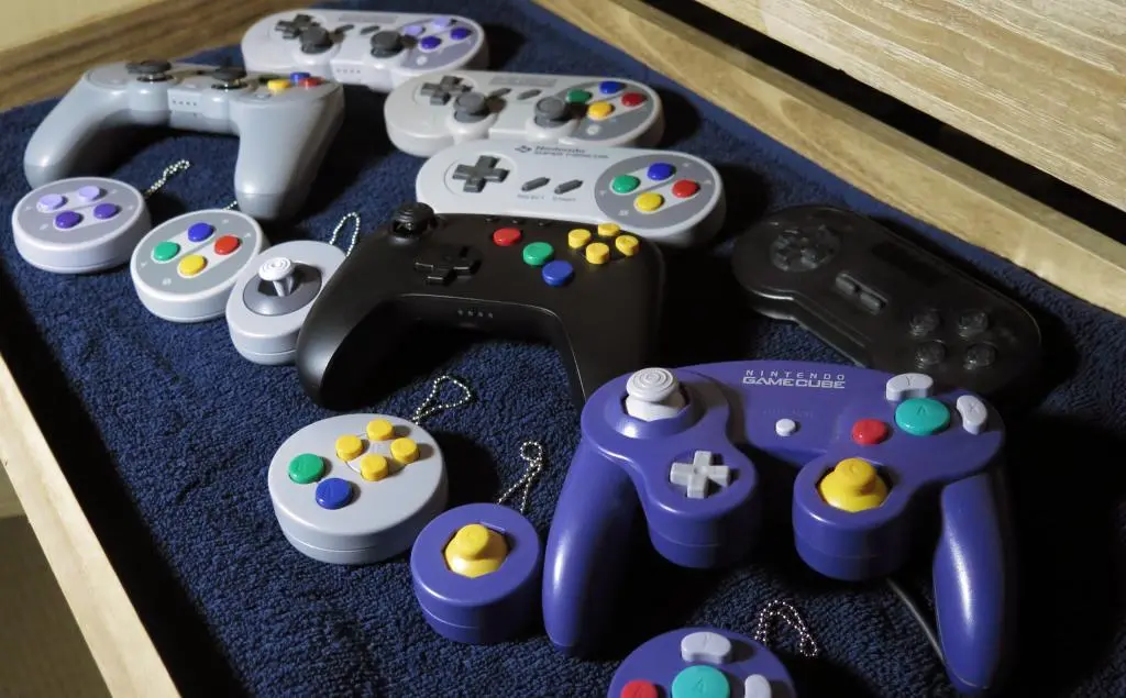 https://raw.githubusercontent.com/dyreschlock/dyreschlock.github.photos/master/photo/260621_8bitdo_64/IMG_4913_t.webp