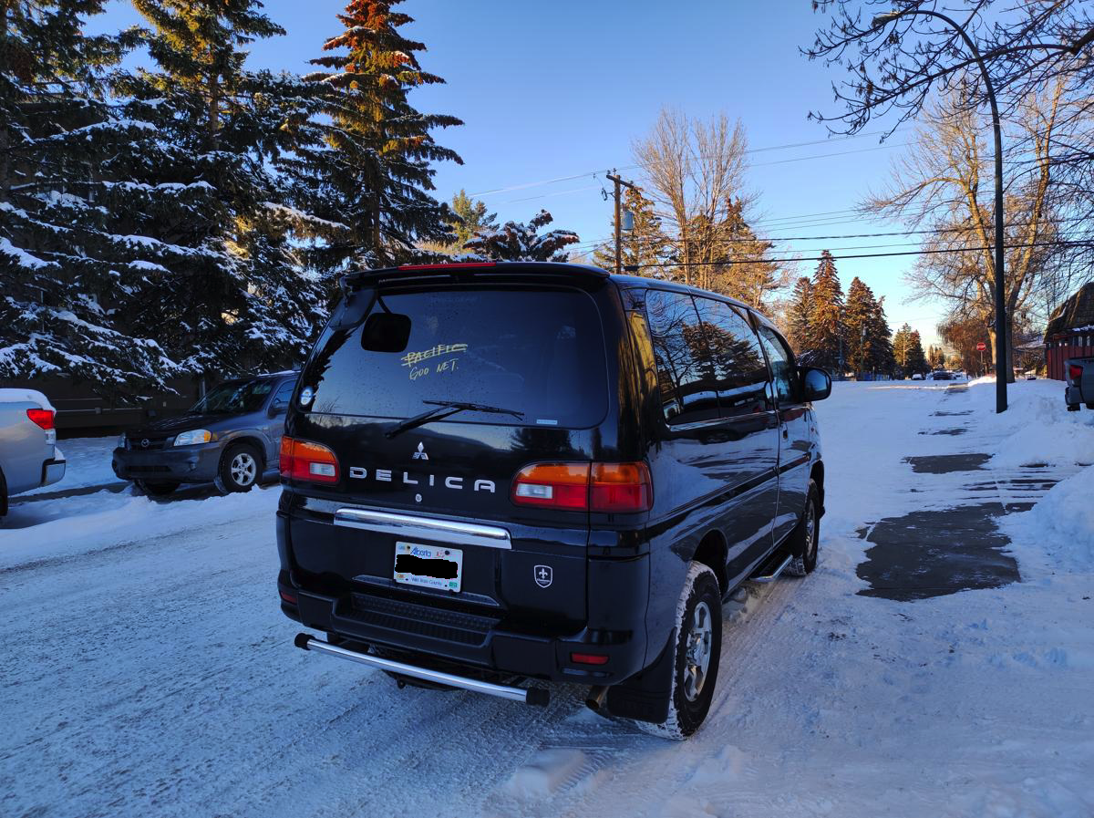 Mitsubishi Delica Image 3