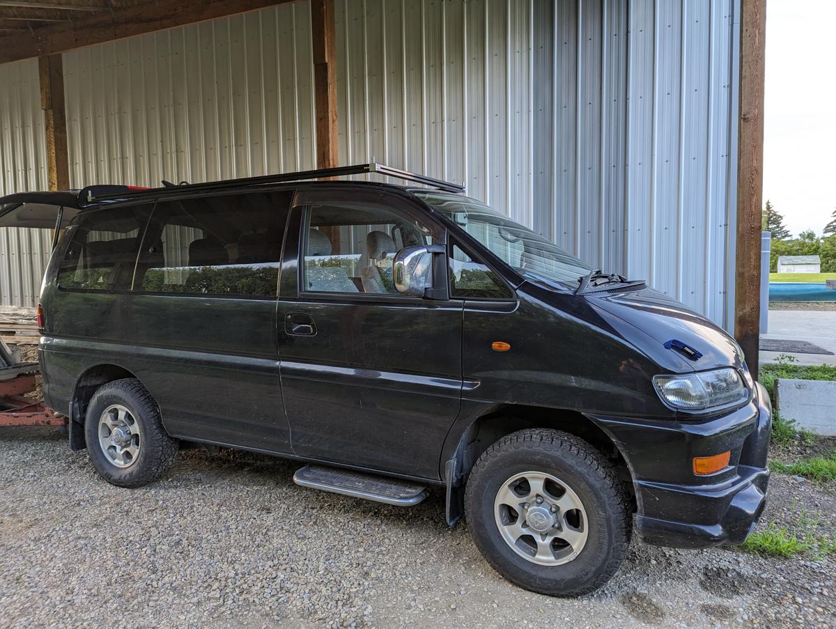 Mitsubishi Delica Image 11