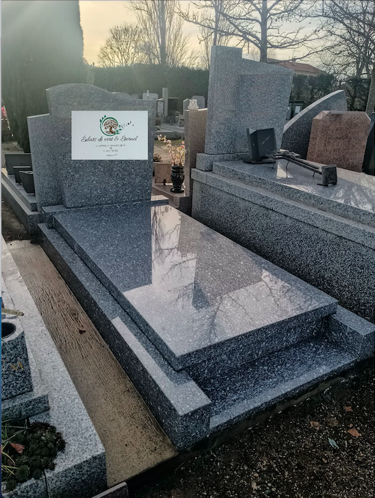 Nettoyage sépulture après