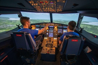 Abb. 2: Beispiel eines Flugsimulators - Airbus A320