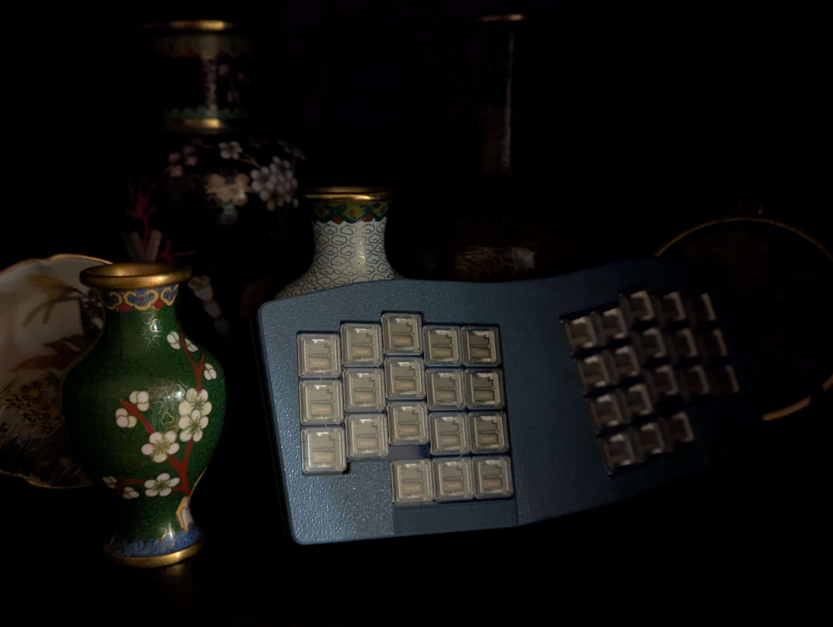 Le oeuf v2, from the project README