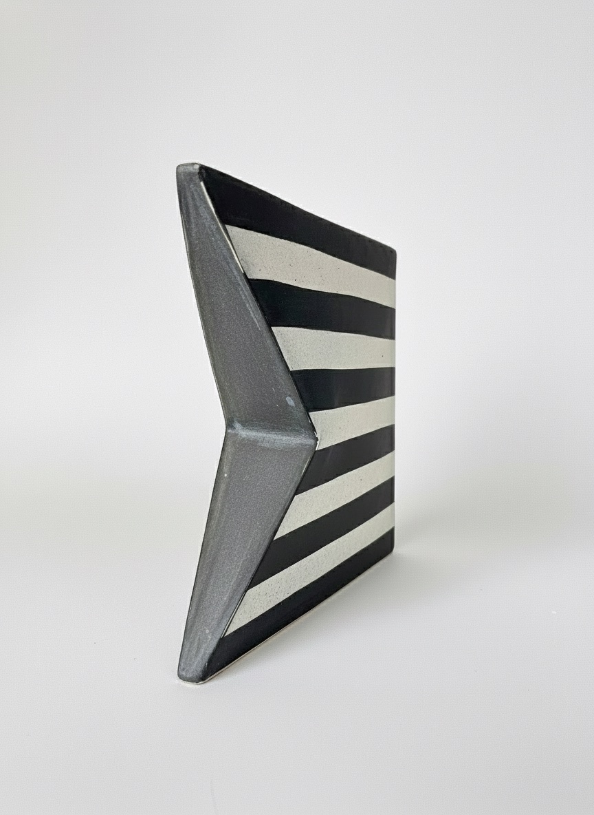 Kazuko Matthews Vase — detail 2