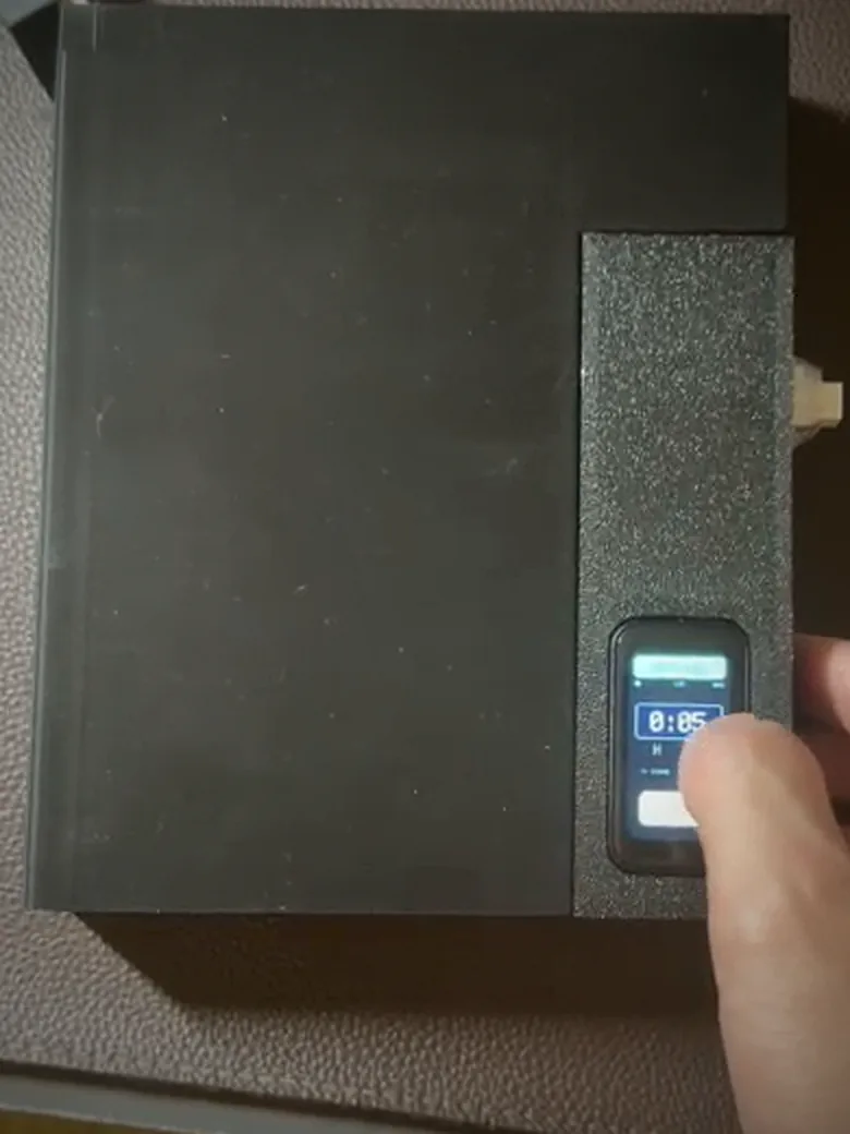 Setting the timer on the box's touchscreen
