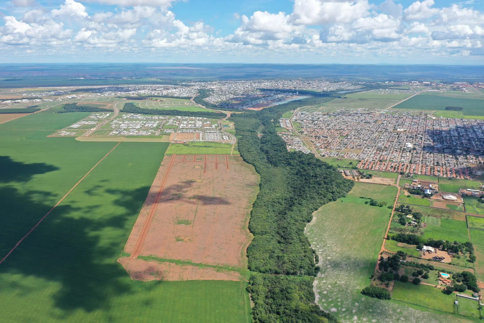 Aérea de Primavera do Leste, vista 2