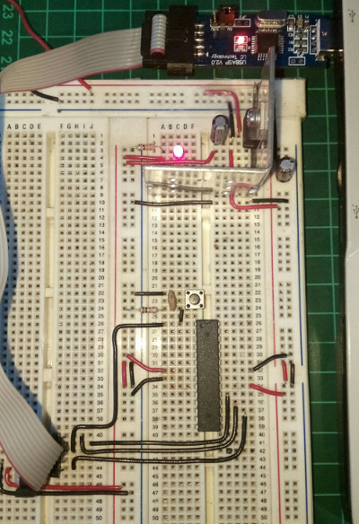 Circuito base en protoboard