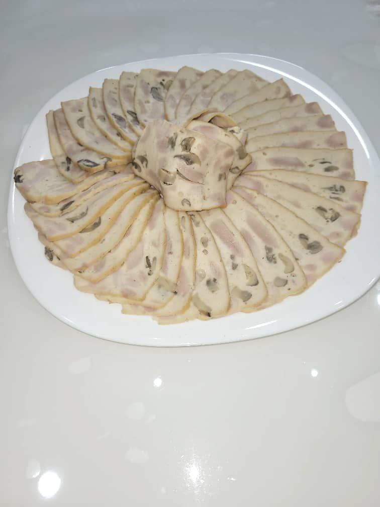 ژامبون مرغ و قارچ