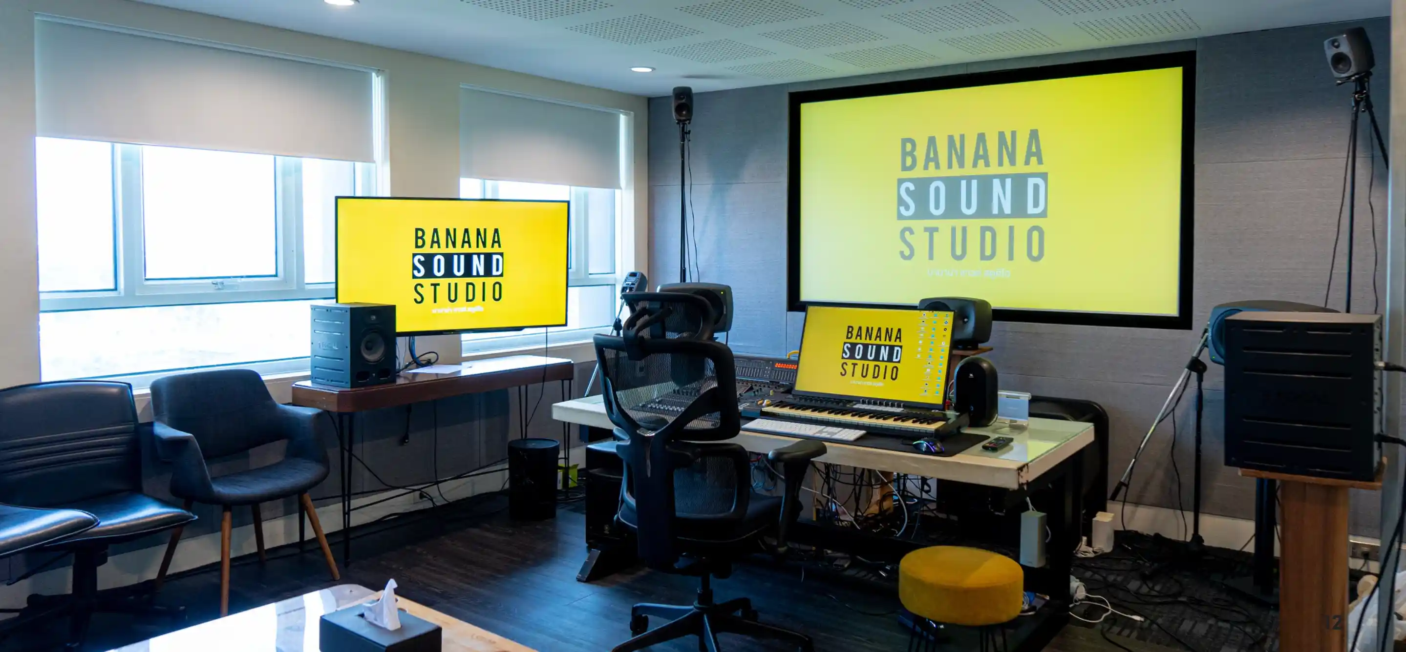 B3 John Zimmer studio room
