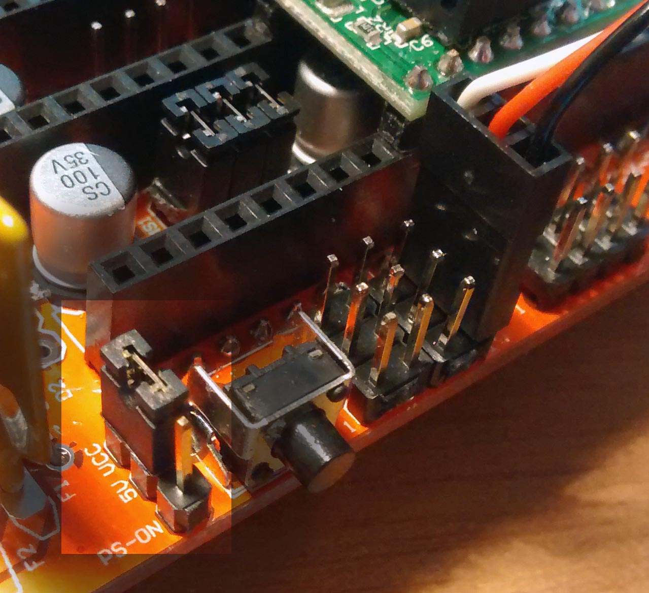 How to connect the servo 5v supply on RAMPS