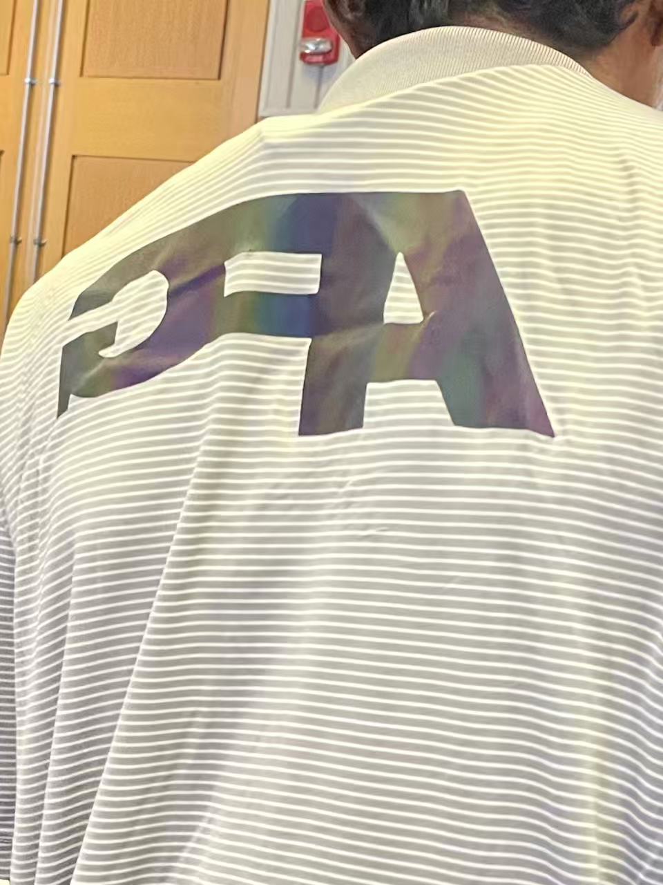 AFG Commuting Jersey - translucent logo safety feature on back