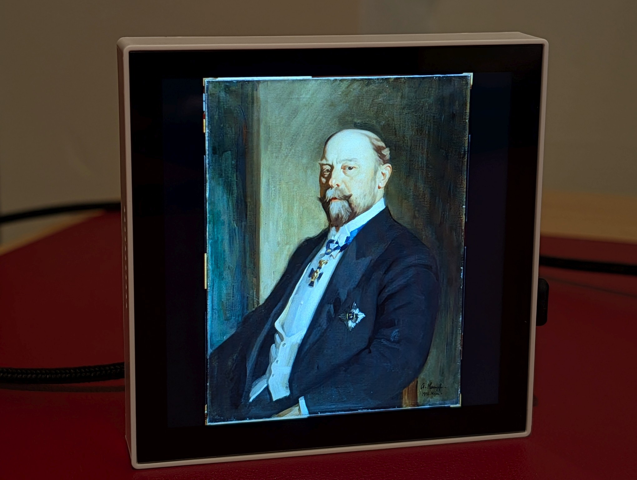 p3a displaying a museum artwork