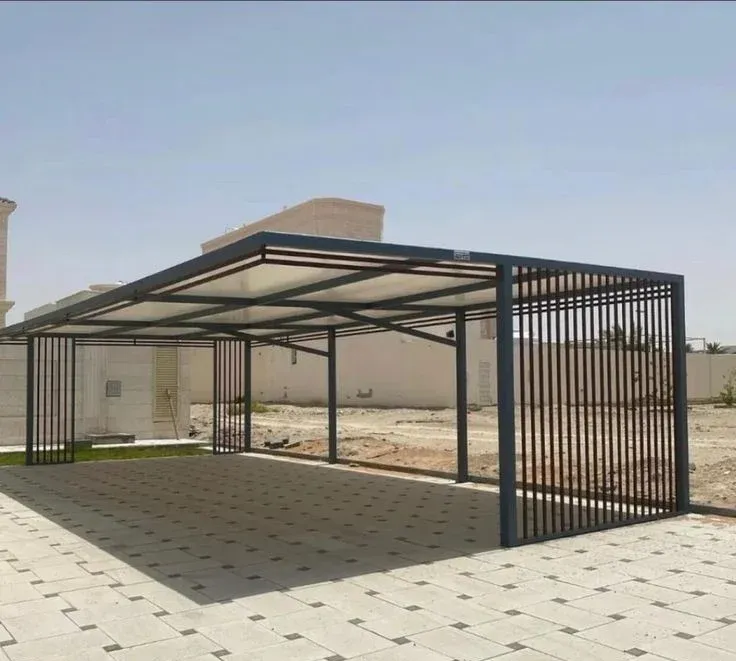 برجولة كمظلة سيارات بكمرات معدنية