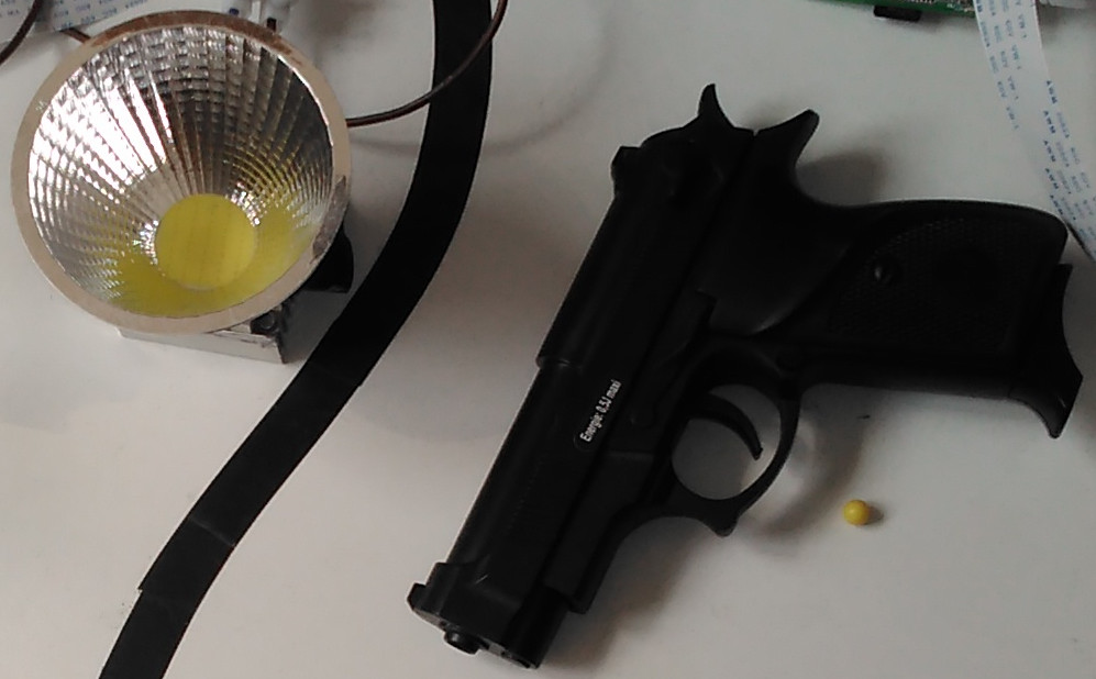 airsoft pistol with pellet