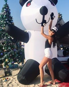 Fashion TV-BdcnL9OnTaf-1