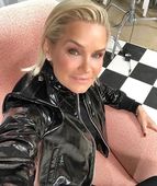 Fashion TV-BdzL8HPnWv_-2
