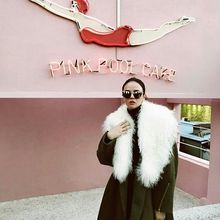 Fashion TV-BfGZhdEgde5-3