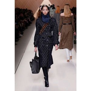 Fashion TV-BfgXs0mA6ve-1