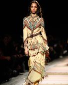 Fashion TV-BfknKoJAgPg-1