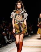 Fashion TV-BfknKoJAgPg-4