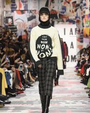 Fashion TV-Bft5_MbgQXq-2