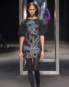 Fashion TV-BffsYwWAgQG-3