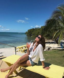 Fashion TV-BfbGkbSgFR--1