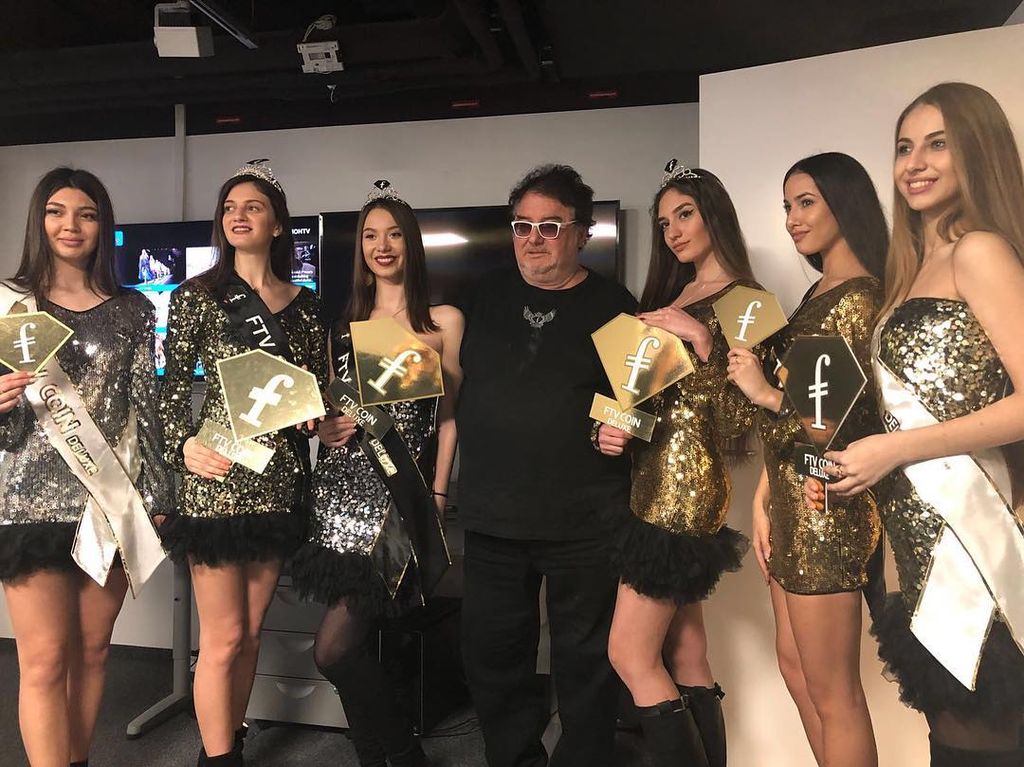 Fashion TV-Bf8bw3GAs6_-0