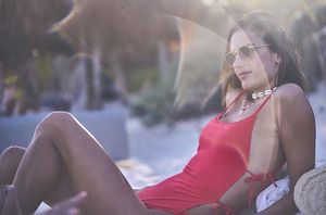 Fashion TV-BfblEhIA2eZ-2
