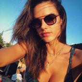 Fashion TV-BhcfTxrAQME-1