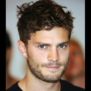 Fashion TV-BiOeFqZAAbe-0