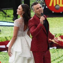 Fashion TV-BkE0T45AESs-2
