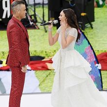 Fashion TV-BkE0T45AESs-1