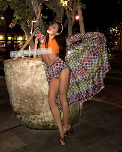 Fashion TV-BkrEX3bAqHz-1