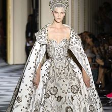 Fashion TV-Bk0nFMtgI1w-1