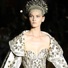 Fashion TV-Bk0nFMtgI1w-3