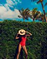 Fashion TV-BkvZ0Qsg4sl-3