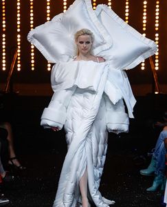 Fashion TV-Bk4qSzCg3ge-0