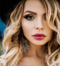 Fashion TV-BmtUSvqAWnV-1