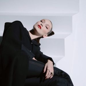 Fashion TV-BpUEI6Ng4vg-1
