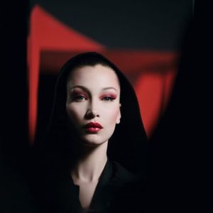 Fashion TV-BpUEI6Ng4vg-2