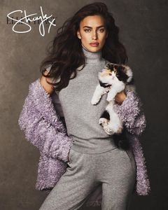 Fashion TV-BpY8kNsj5IL-2