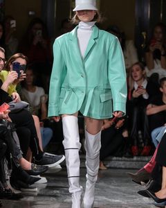 Fashion TV-BpEnWM_gV7V-1