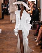Fashion TV-BtBDxb6AZ6Y-0