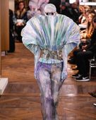 Fashion TV-BtBDxb6AZ6Y-3