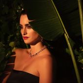 Fashion TV-BtQkUeZgTpa-2