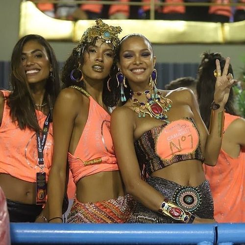 Fashion TV-Bum899xgaGs-0