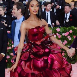 Fashion TV-BxLzc2Og33d-4