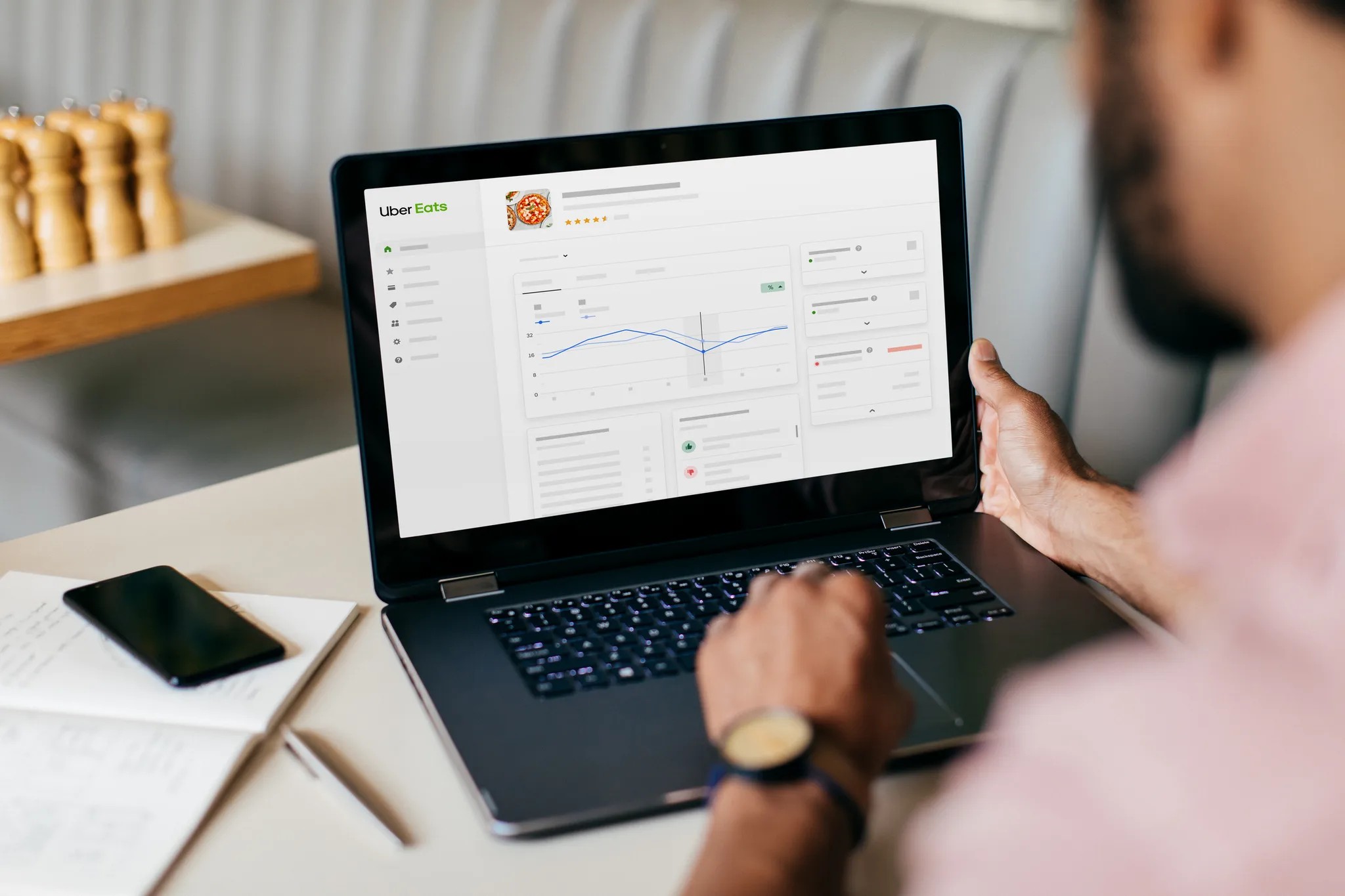 Uber Eats 接單平板畫面示意圖