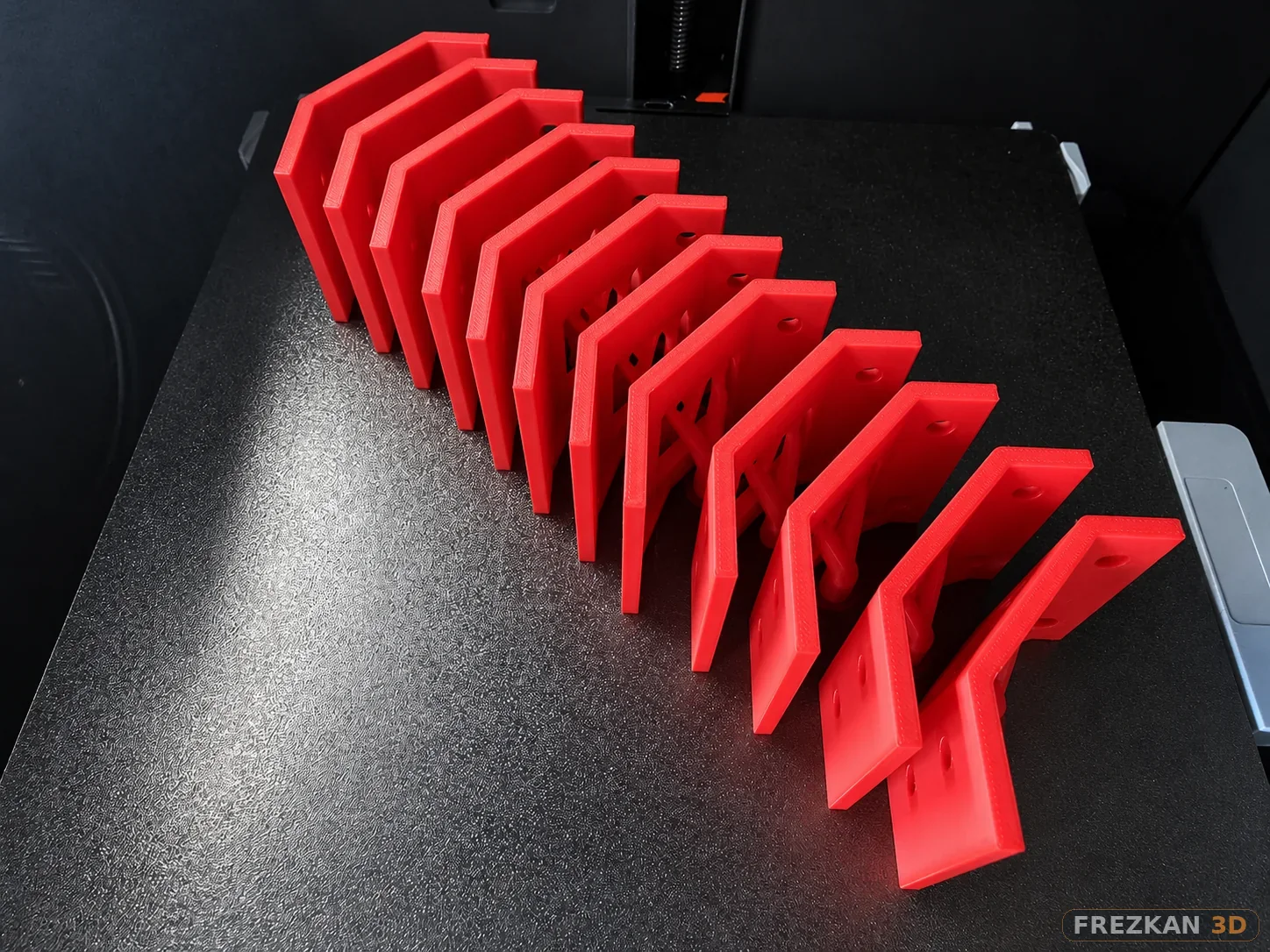 Krótka seria elementów wydrukowanych w 3D Frezkan 3D