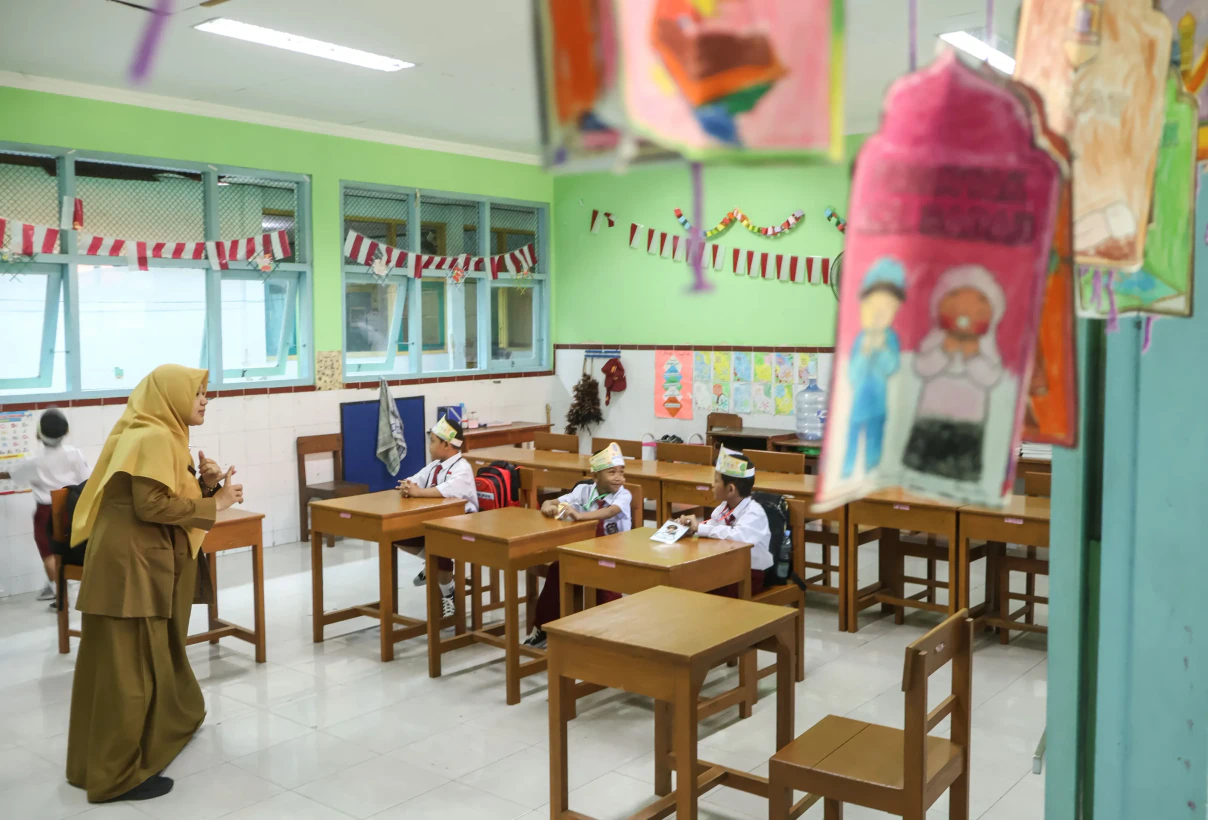 Sekolah Negeri Sepi Peminat: Analisis dan Solusi di Era Digital